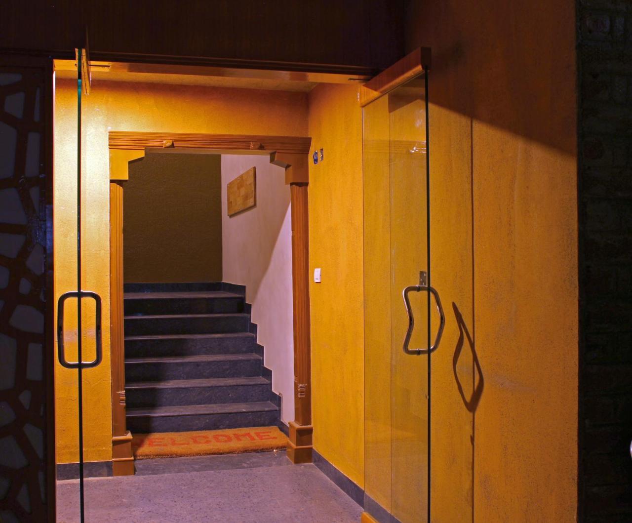 Rathna Square Villa Pollāchi Dış mekan fotoğraf